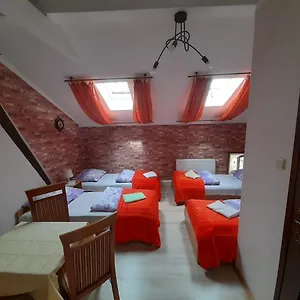  Hostal Green